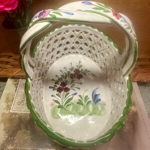 Vintage RC/Cal Hand-Painted Latice Ceramic Basket
